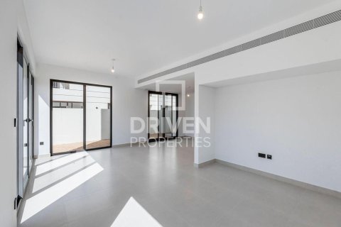 4 bedrooms Villa in Aura, UAE No. 192123