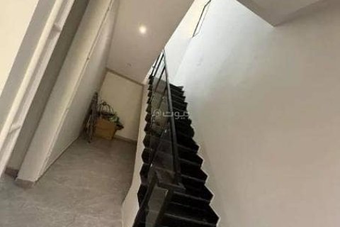 7 bedrooms Villa in Riyadh, Saudi Arabia No. 61335 4