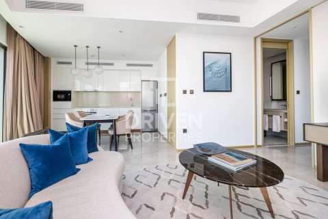 Квартира с 2 спальнями в Address Harbour Point, ОАЭ №202875