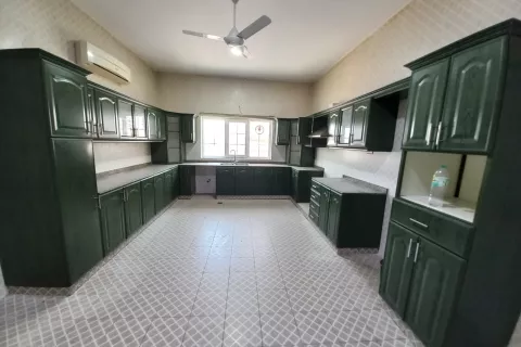 Villa de 3 chambres à Muscat, Oman No. 104841 3