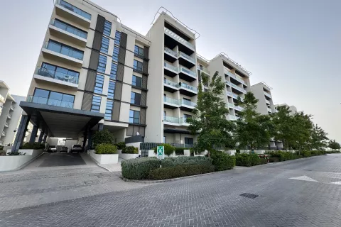 5 bedrooms Apartment in Muscat, Oman No. 104839