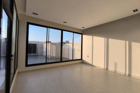 5 bedrooms Villa in Riyadh, Saudi Arabia No. 61138 5