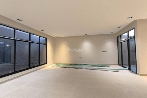 7 bedrooms Villa in Riyadh, Saudi Arabia No. 61135 17