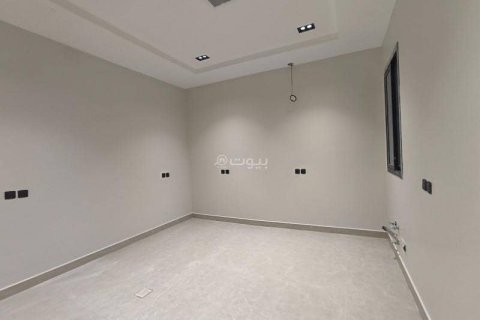 7 bedrooms Villa in Riyadh, Saudi Arabia No. 61135 18