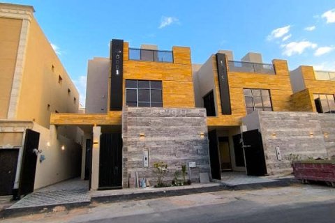 7 bedrooms Villa in Riyadh, Saudi Arabia No. 61136