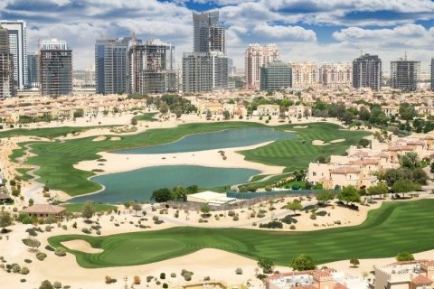 Penthouse de 4 chambres à Dubai Sports City, UAE No. 210480
