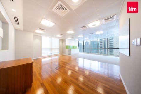 340.9m² Office in Dubai, UAE No. 147528