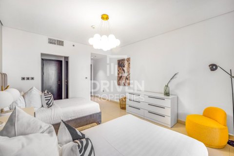 2 bedrooms Apartment in The Crescent, UAE No. 192480 4