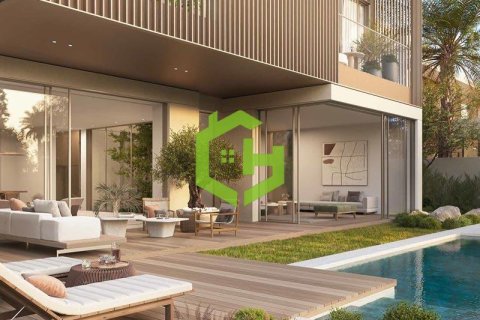 Villa de 5 dormitorios en Dubai Land, UAE No. 35878