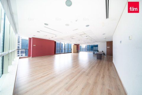 505.4m² Office in Dubai, UAE No. 147711