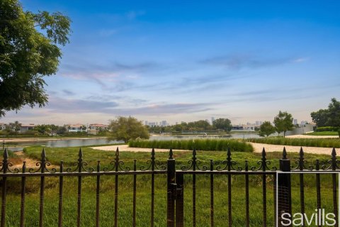 4 bedrooms Villa in Jumeirah Islands, UAE No. 193932 4
