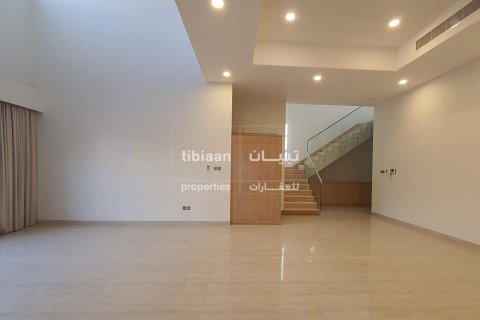 3 bedrooms Villa in Muscat, Oman No. 53815 7