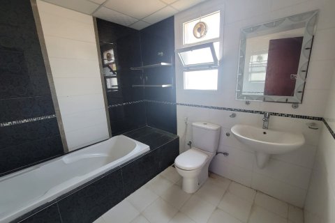 5 bedrooms Villa in Muscat, Oman No. 54506 6