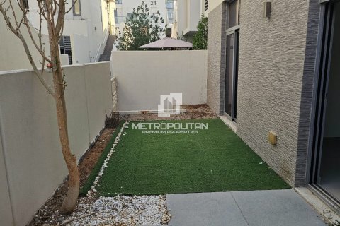 Appartement de 2 chambres à The Pulse, UAE No. 129347 9