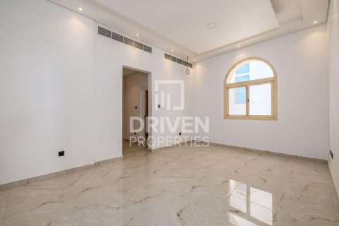Villa de 5 dormitorios en Al Khawaneej, UAE No. 193137 3
