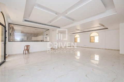 Villa de 5 dormitorios en Al Khawaneej, UAE No. 193137 29