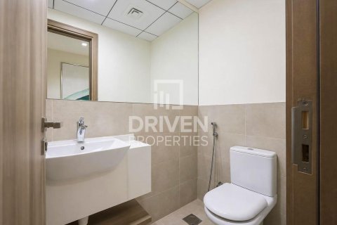 2 bedrooms Apartment in Business Bay, UAE No. 193139 16