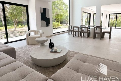 4 bedrooms Villa in Jumeirah Islands, UAE No. 9141 12