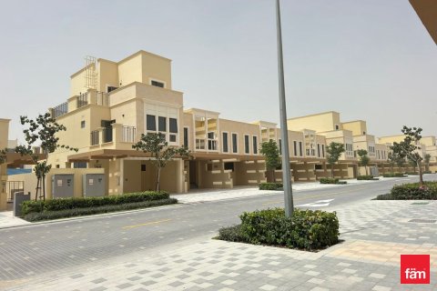 4 bedrooms Townhouse in Dubai, UAE No. 184427 13