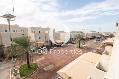 3 bedrooms Villa in Al Reef, UAE No. 115092