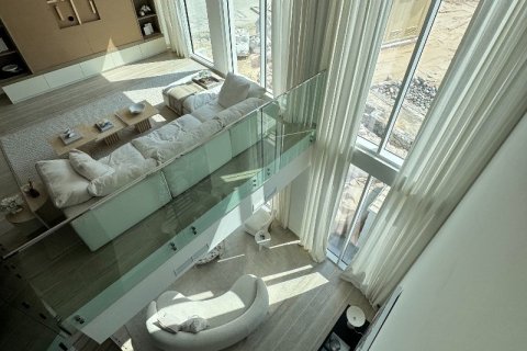 Villa de 4 dormitorios en Dubai, UAE No. 143815 8