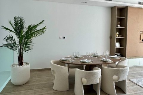 Villa de 4 dormitorios en Dubai, UAE No. 143815 5