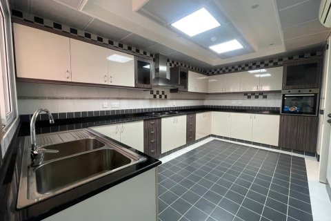 2 bedrooms Apartment in Muscat, Oman No. 54733 7