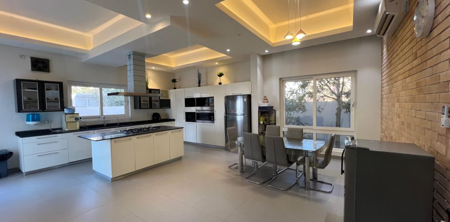 Villa de 6 chambres à As Sib, Oman No. 54729