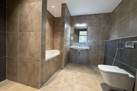 Villa de 3 dormitorios en Muscat, Oman No. 54276 6