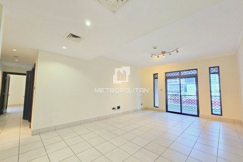 Appartement de 3 chambres à Reehan, UAE No. 128828