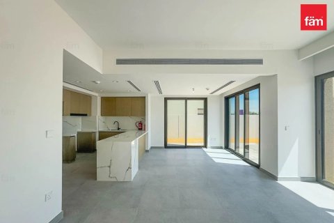 4 bedrooms Villa in Dubai, UAE No. 140333