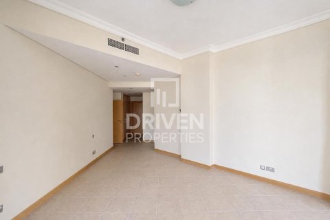 2 غرف نوم شقة في Shoreline Apartments, الإمارات العربية المتحدة رقم 192318 11