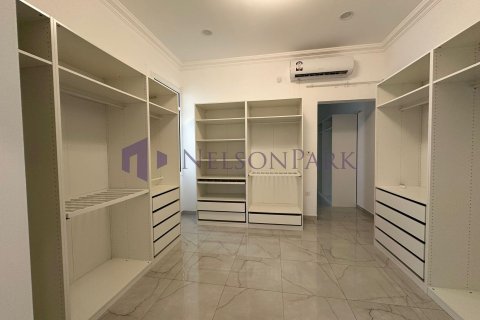 Villa de 5 chambres à Doha, Qatar No. 58429 4