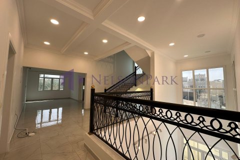 Villa de 5 chambres à Doha, Qatar No. 58429 11