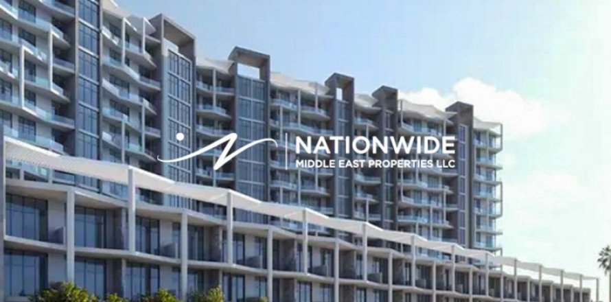 4 bedrooms Townhouse in Abu Dhabi, UAE No. 143011