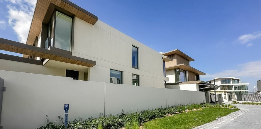 Villa de 3 chambres à Dubai, UAE No. 195106