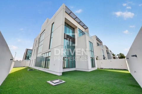 6 bedrooms Villa in Meydan, UAE No. 193324 16