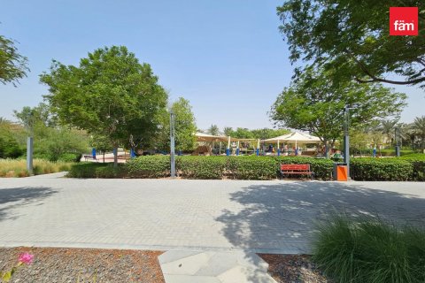 2 bedrooms Apartment in Dubai, UAE No. 207952