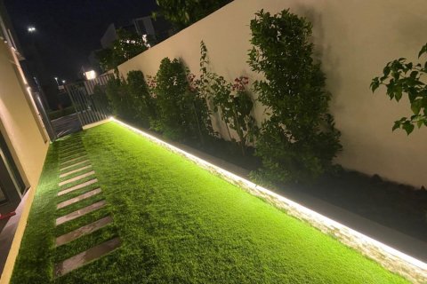 4 bedrooms Townhouse in The Valley, UAE No. 165661 8