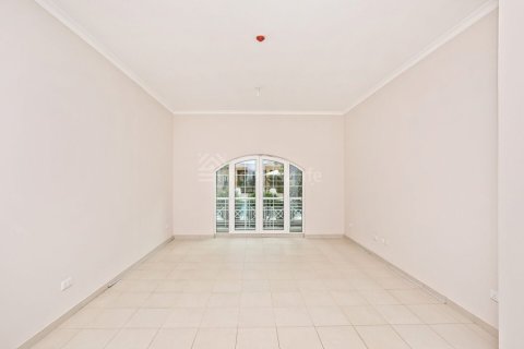 2 bedrooms Apartment in Dubai Investment Park, UAE No. 165659 10