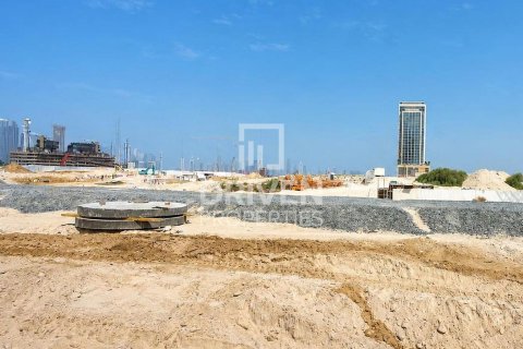 2091.9m² Land in Dubai, UAE No. 207113