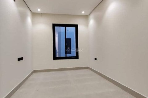 4 bedrooms Villa in Riyadh, Saudi Arabia No. 60379 9