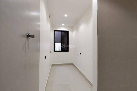 4 bedrooms Villa in Riyadh, Saudi Arabia No. 60379 8