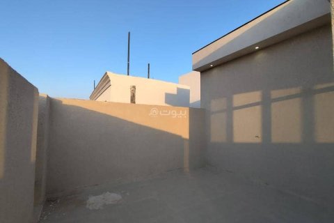 4 bedrooms Villa in Riyadh, Saudi Arabia No. 60379 15