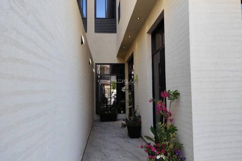 Apartment de 3 dormitorios en Riyadh, Saudi Arabia No. 61129 4
