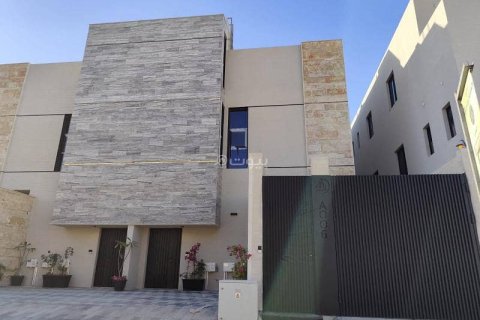 3 bedrooms Apartment in Riyadh, Saudi Arabia No. 61129