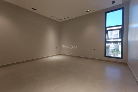 3 bedrooms Apartment in Riyadh, Saudi Arabia No. 61130 4