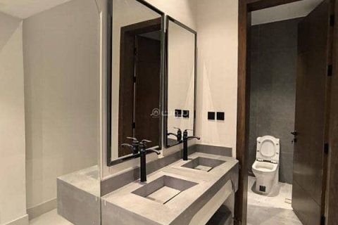 Villa de 5 dormitorios en Riyadh, Saudi Arabia No. 61128 5