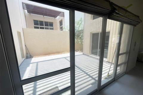 3 bedrooms Villa in Mina Al Arab, UAE No. 33341 23