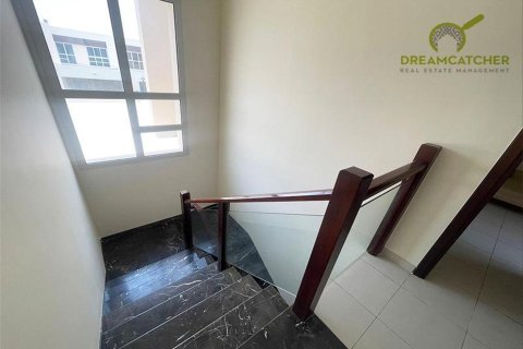 3 bedrooms Villa in Mina Al Arab, UAE No. 33341 6